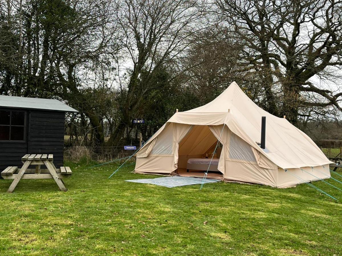 1 Glamping Tent With Kitchen & Electric On Small Family Campsite, No Bedding Supplied Narberth Exterior photo