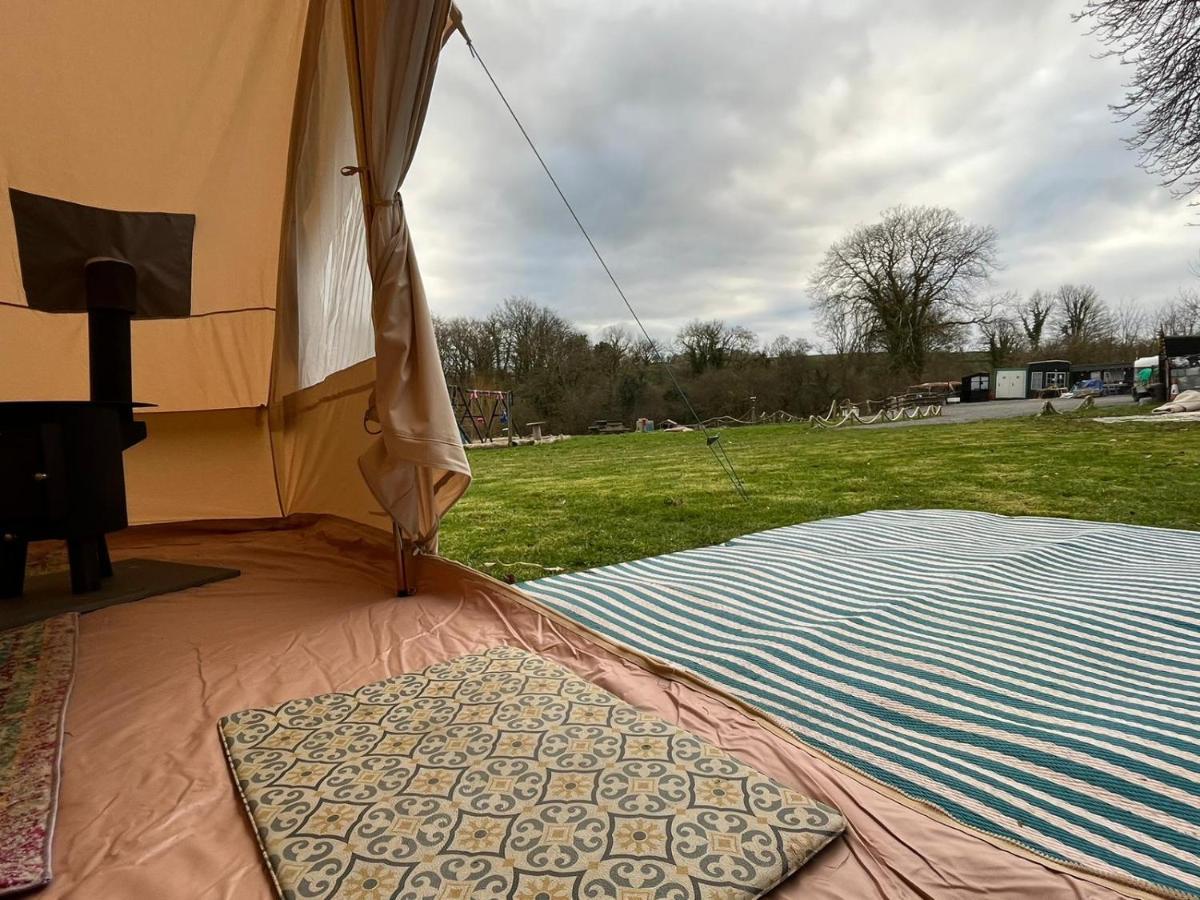 1 Glamping Tent With Kitchen & Electric On Small Family Campsite, No Bedding Supplied Narberth Exterior photo